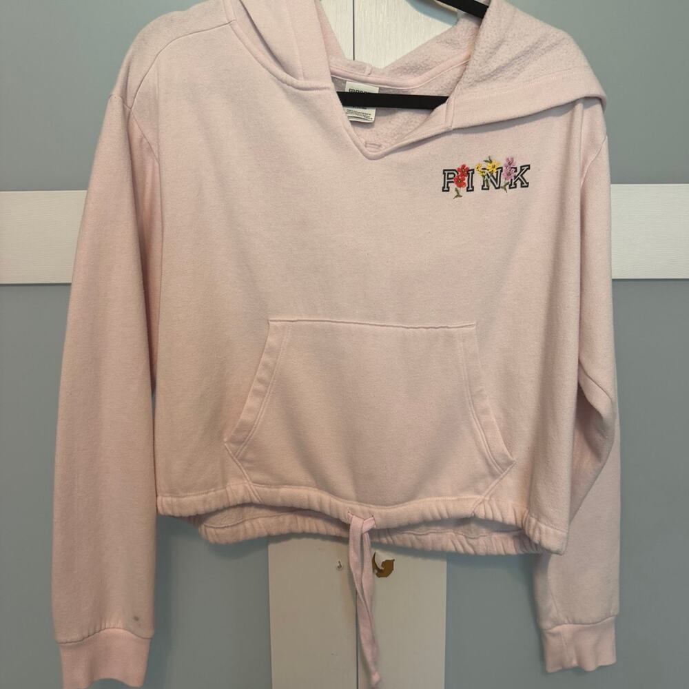 PINK Victoria’s Secret Floral Embroidered Cropped Hoodie Light Pink Size Medium
